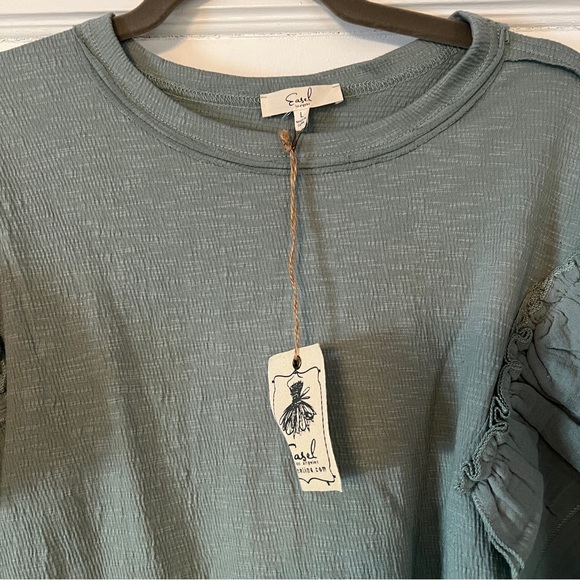 Easel Ruffle Sleeve Boho Top - Picture 8 of 9